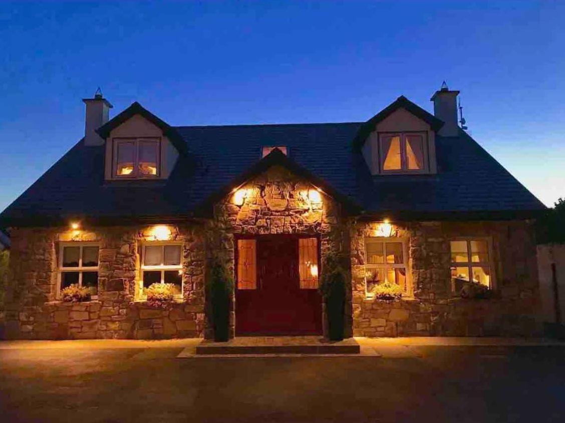 Cosy Rooms In A Stone Cottage Galway Exterior foto